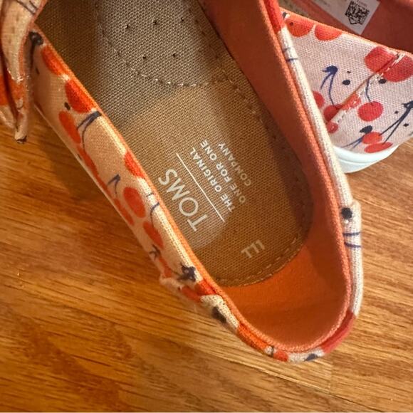 TOMS Sneakers Cherry Print Bow Toms sz 11 Sneakers - Picture 7 of 9